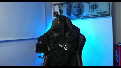 Snapshot of darius_phoenix chatting on February 10, 2:52 am Darius Phoenix  online show from February 10, 2:52 am