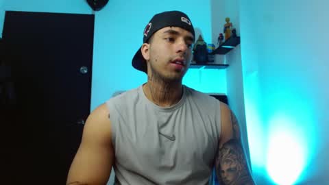 Darius Phoenix  online show from January 7, 8:25 pm