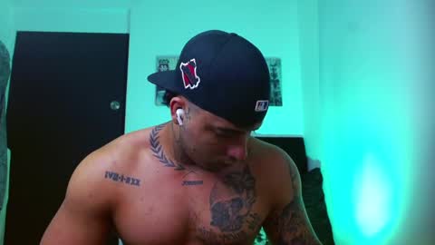 Snapshot of darius_phoenix chatting on September 12, 10:43 pm Darius Phoenix  online show from September 12, 10:43 pm
