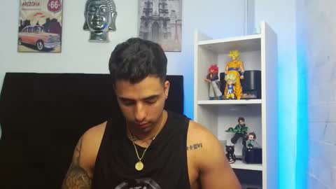 Snapshot of darius_phoenix chatting on March 2, 7:54 am Darius Phoenix  online show from March 2, 7:54 am