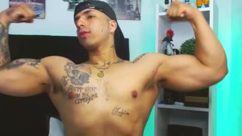 Snapshot of darius_phoenix chatting on January 26, 8:56 pm Darius Phoenix  online show from January 26, 8:56 pm