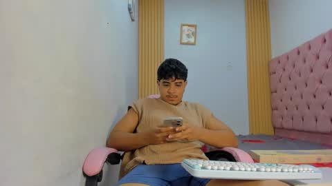 darkalphax01 online show from January 15, 2:15 am