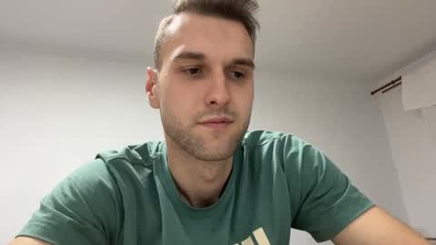 Nick online show from November 12, 9:41 pm