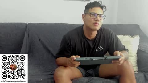 Darren lemus online show from November 19, 8:09 pm