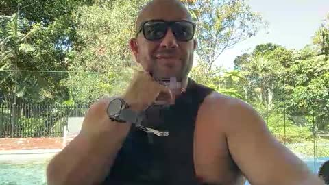 dartanian0001 online show from October 20, 3:54 am