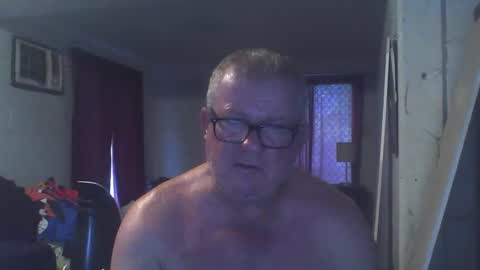 Snapshot of darwincock chatting on December 13, 9:52 pm darwincock online show from December 13, 9:52 pm