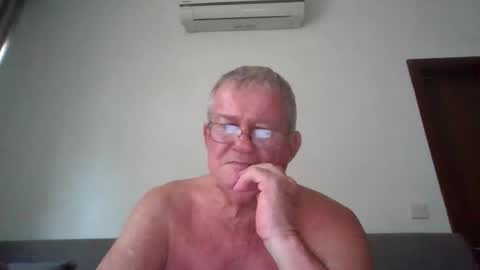 darwincock online show from May 27, 1:57 am