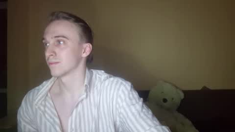 datalian online show from November 8, 6:00 pm