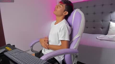 angel online show from November 27, 2:21 pm