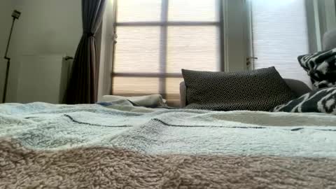 dave76b online show from December 8, 1:14 pm