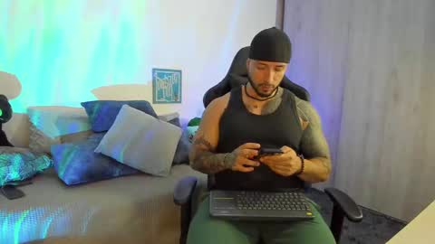 DAVE MAX online show from November 7, 3:54 am