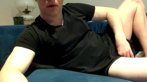 daveb709709709 online show from March 17, 1:42 am