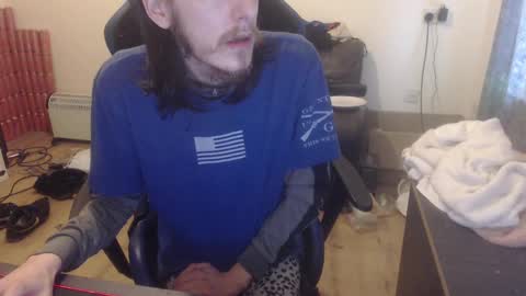 Snapshot of daver281197 chatting on February 23, 2:32 pm dave online show from February 23, 2:32 pm