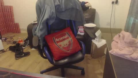 Snapshot of daver281197 chatting on January 2, 6:34 pm dave online show from January 2, 6:34 pm