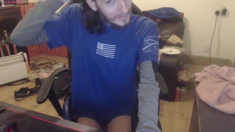 Snapshot of daver281197 chatting on December 7, 7:49 am dave online show from December 7, 7:49 am