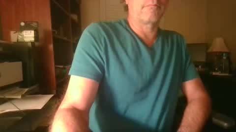 Snapshot of davethebooky chatting on October 15, 5:37 am Dave online show from October 15, 5:37 am