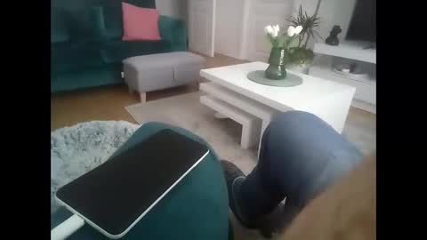 davf76 online show from April 15, 9:20 am