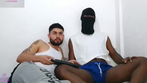 Dave y Salvatore online show from February 25, 4:08 pm