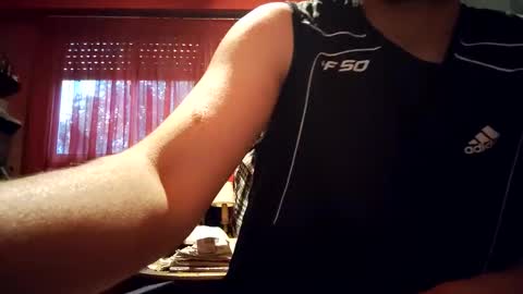 Snapshot of david_argentina chatting on October 19, 9:01 am david_argentina online show from October 19, 9:01 am