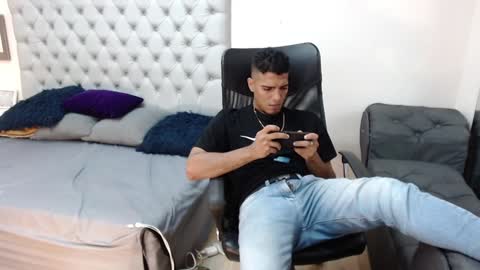 david_bandercock online show from January 4, 7:34 am