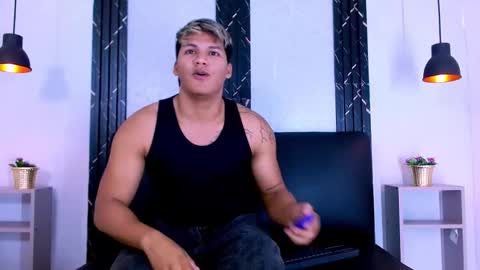 david colins  online show from March 28, 12:38 pm