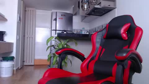 Snapshot of david_savage_ chatting on September 17, 12:39 pm david online show from September 17, 12:39 pm