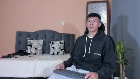 Snapshot of david_savage_ chatting on February 5, 11:23 am david online show from February 5, 11:23 am