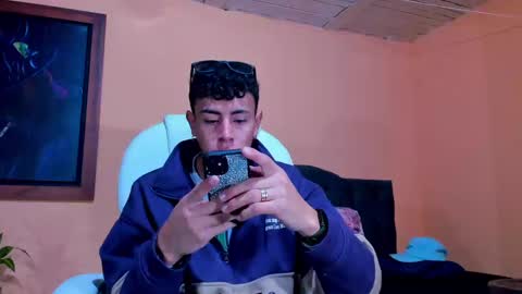 Snapshot of david_savage_ chatting on December 4, 12:58 pm david online show from December 4, 12:58 pm