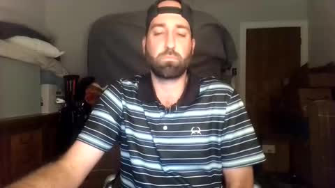 Snapshot of davidboner85 chatting on October 28, 8:28 am DavidBoner85 online show from October 28, 8:28 am