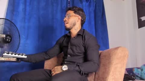 Snapshot of davide_daniels chatting on October 2, 9:30 pm Davide online show from October 2, 9:30 pm