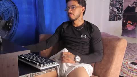 Snapshot of davide_daniels chatting on October 11, 6:56 pm Davide online show from October 11, 6:56 pm