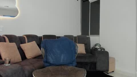 Snapshot of davis_alx chatting on February 15, 1:00 am davis  instagram davis alx1 online show from February 15, 1:00 am