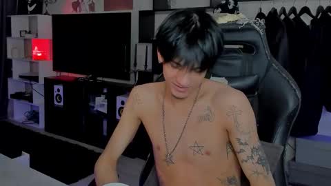 davis online show from February 8, 1:26 pm