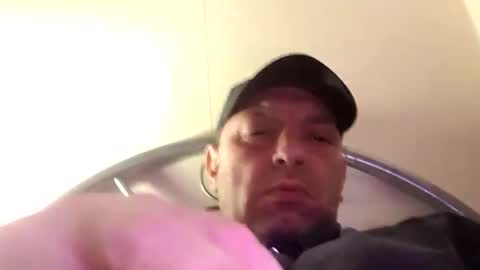 Snapshot of dazzaboxer chatting on October 26, 1:07 am dazzaboxer online show from October 26, 1:07 am