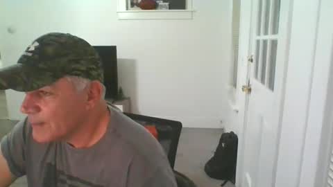 Deano DILF online show from December 28, 3:58 am