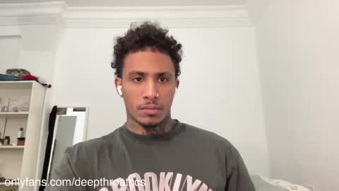 deepthroatfucker_ccs online show from December 12, 10:45 am