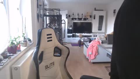 deinprinz2312 online show from February 11, 7:12 am