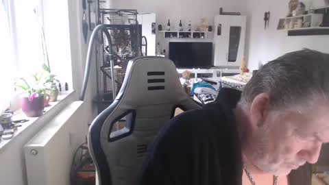 deinprinz2312 online show from March 12, 10:48 am