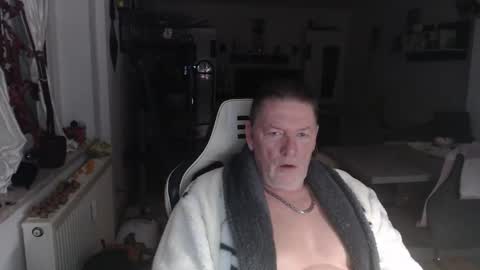 deinprinz2312 online show from November 20, 4:01 am