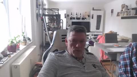 deinprinz2312 online show from February 14, 8:21 am