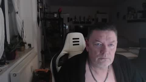 deinprinz2312 online show from January 16, 7:28 am