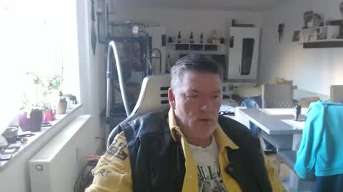 deinprinz2312 online show from February 19, 7:28 am