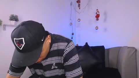 Snapshot of deivy_gram chatting on December 31, 8:23 pm  DEIVY  online show from December 31, 8:23 pm