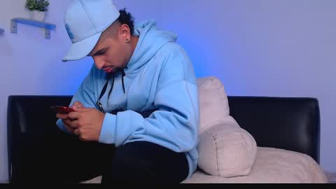  DEIVY  online show from March 31, 2:57 am