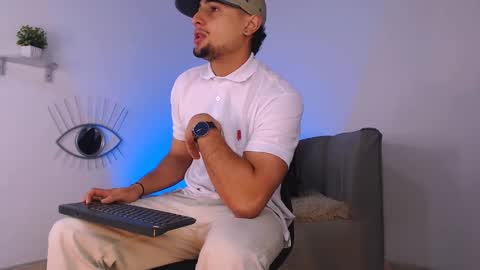 Snapshot of deivy_gram chatting on January 20, 2:53 am  DEIVY  online show from January 20, 2:53 am