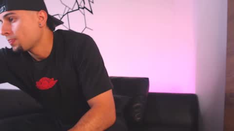 Snapshot of deivy_gram chatting on January 11, 3:55 am  DEIVY  online show from January 11, 3:55 am