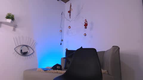 Snapshot of deivy_gram chatting on January 5, 8:00 pm  DEIVY  online show from January 5, 8:00 pm