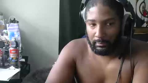 Snapshot of delta7012 chatting on October 11, 4:22 pm delta7012 online show from October 11, 4:22 pm