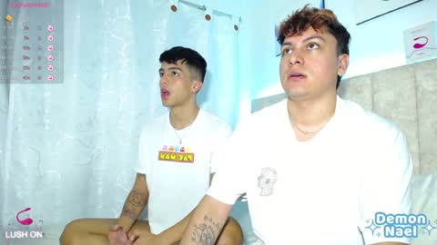 Snapshot of demonael chatting on December 21, 3:14 am Juan  Gabriel Independent Models 3 online show from December 21, 3:14 am