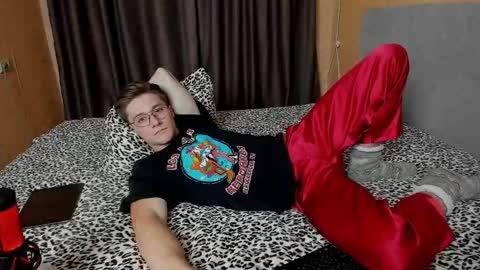 Deni online show from October 26, 6:21 pm